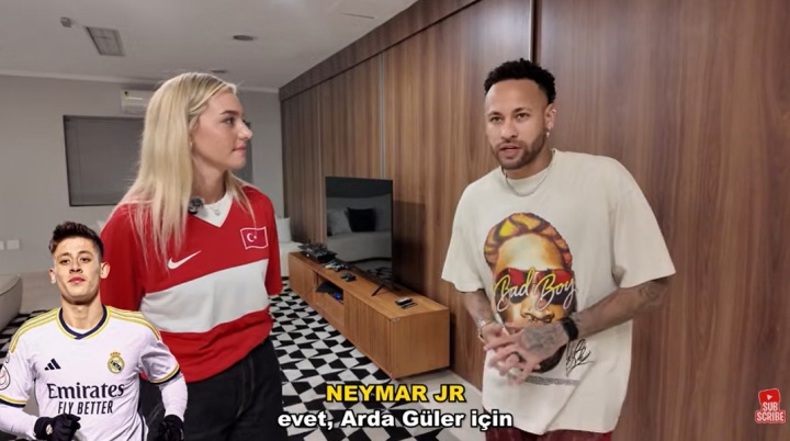 开云首页APP-给面！内马尔接受土耳其美女球员采访：居莱尔是世界最佳中场